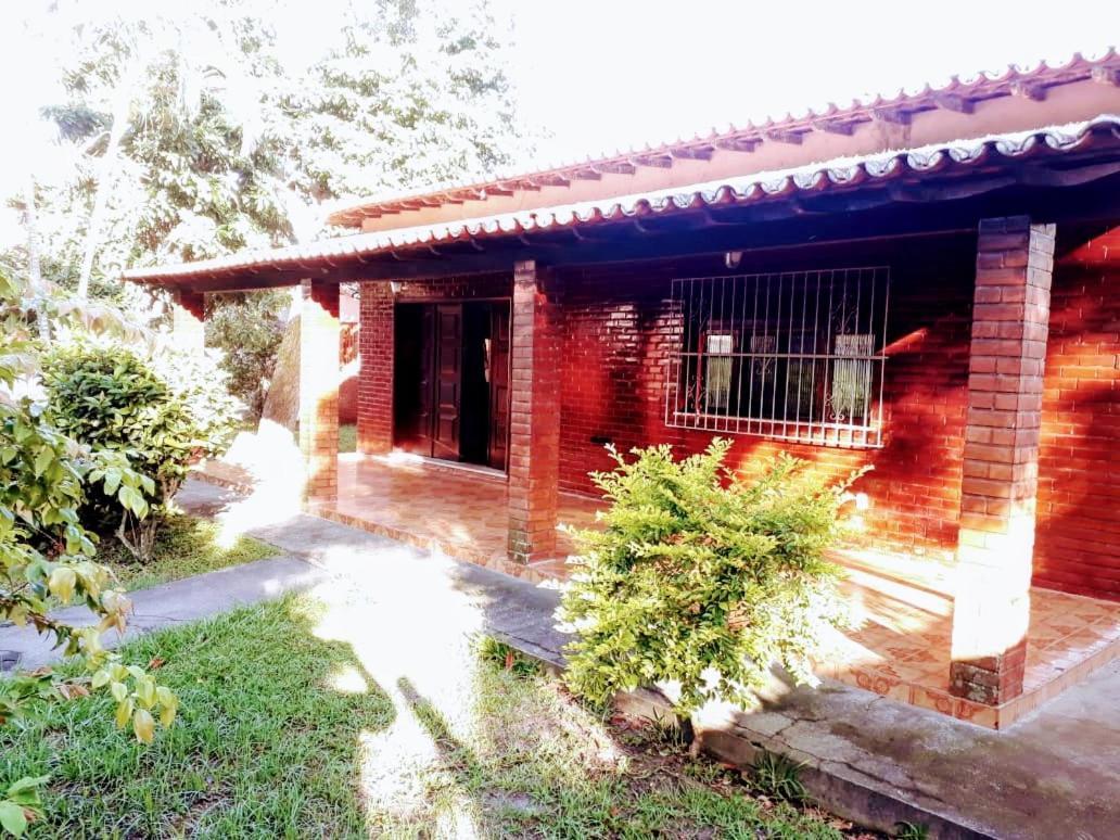 Casais Na Praca Oswaldo Cruz * Cabo Frio