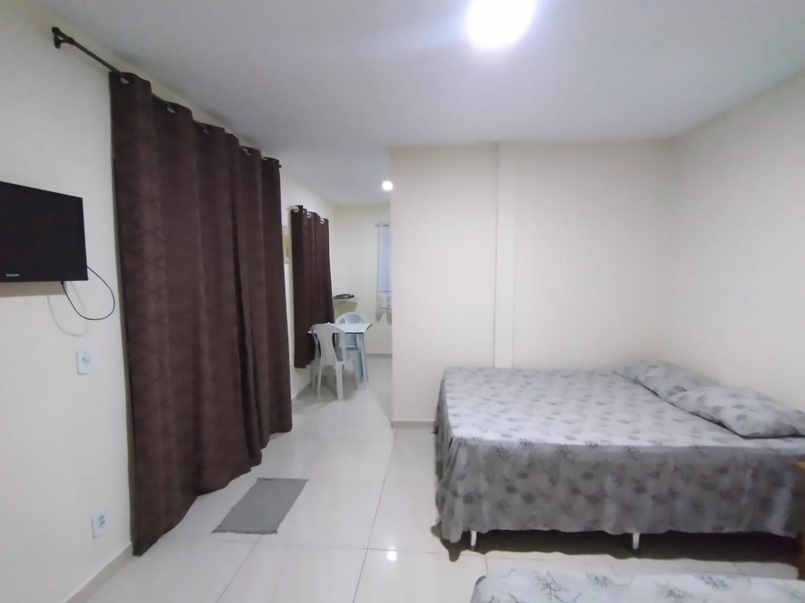 Casais Na Praca Oswaldo Cruz Guest house