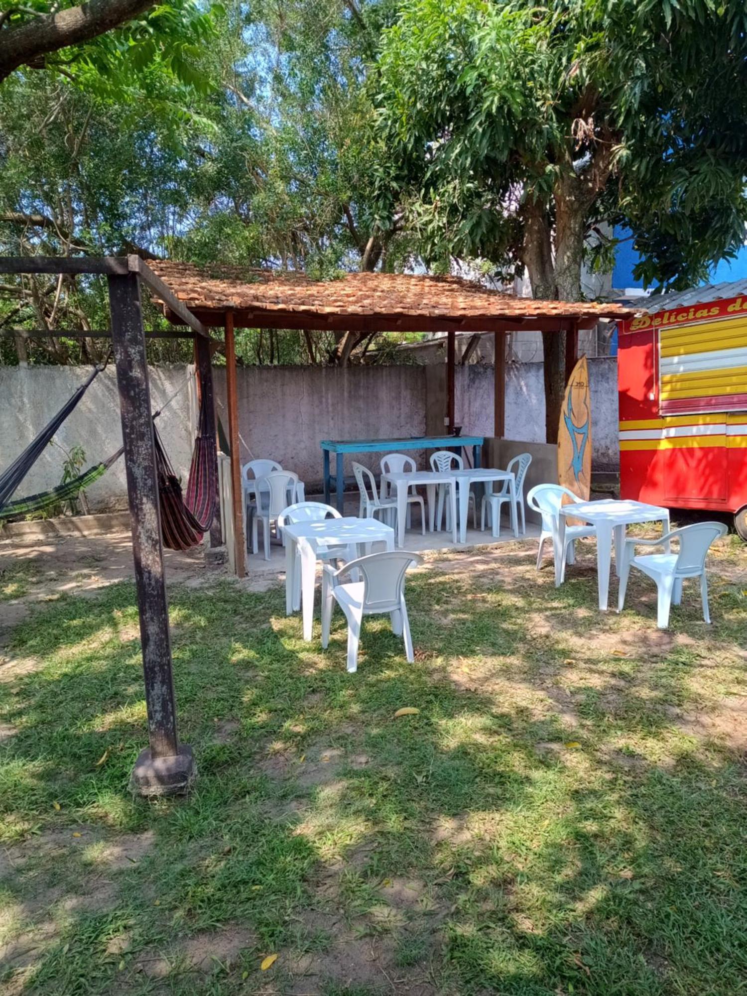 Casais Na Praca Oswaldo Cruz *
