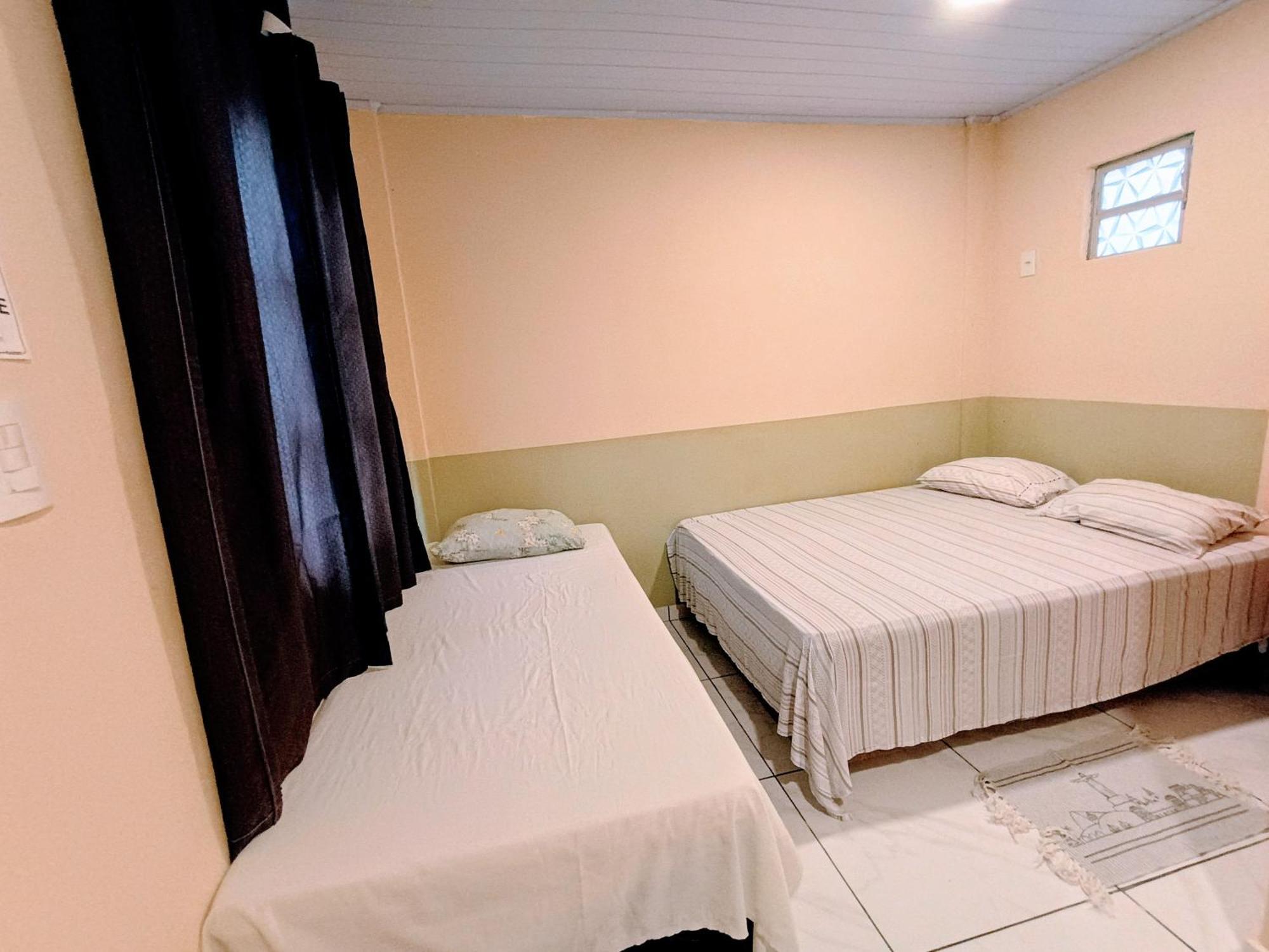 Casais Na Praca Oswaldo Cruz Guest house *